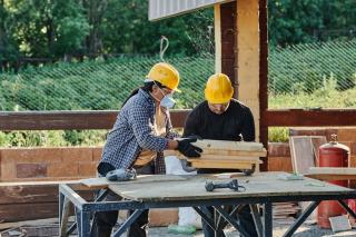 Constructeur maison bois : choisir la bonne entreprise en France